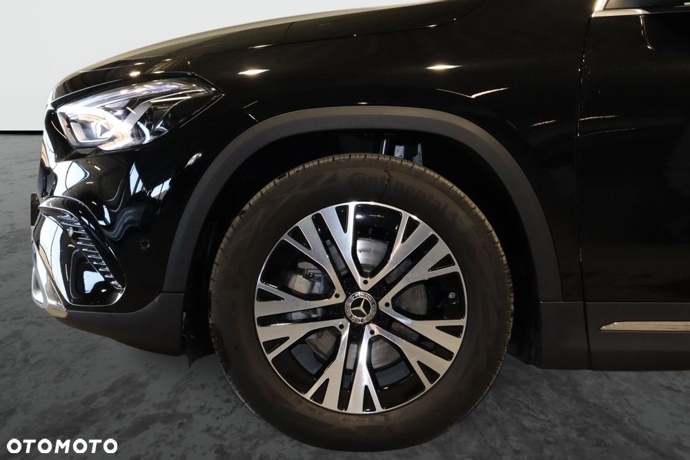 Mercedes-Benz GLA 200 d Progressive 8G-DCT - 6