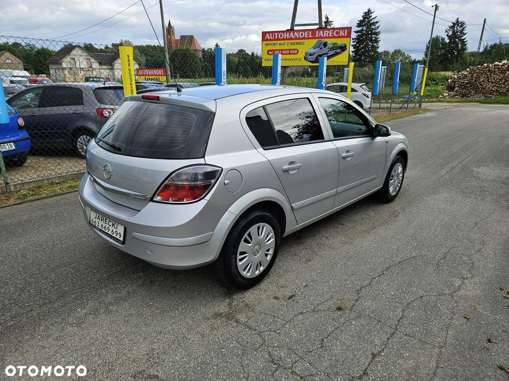 Opel Astra - 4