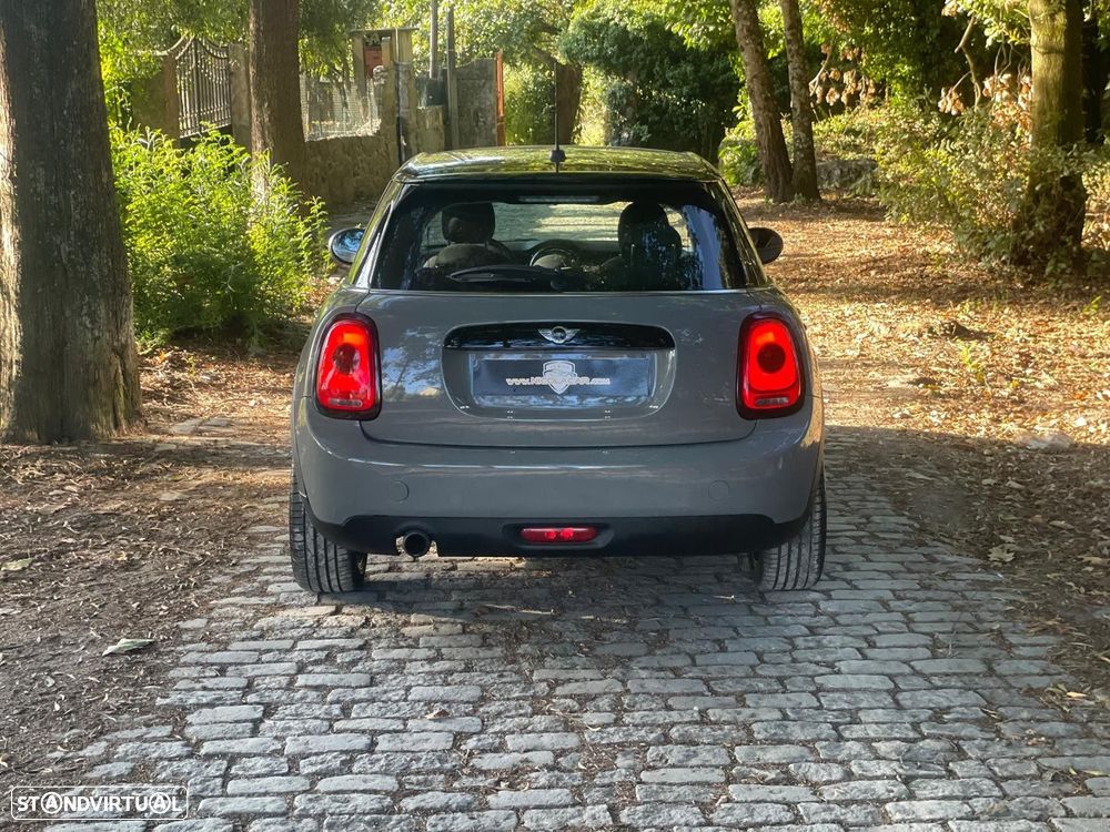 MINI 5 Portas Cooper D Aut. - 36