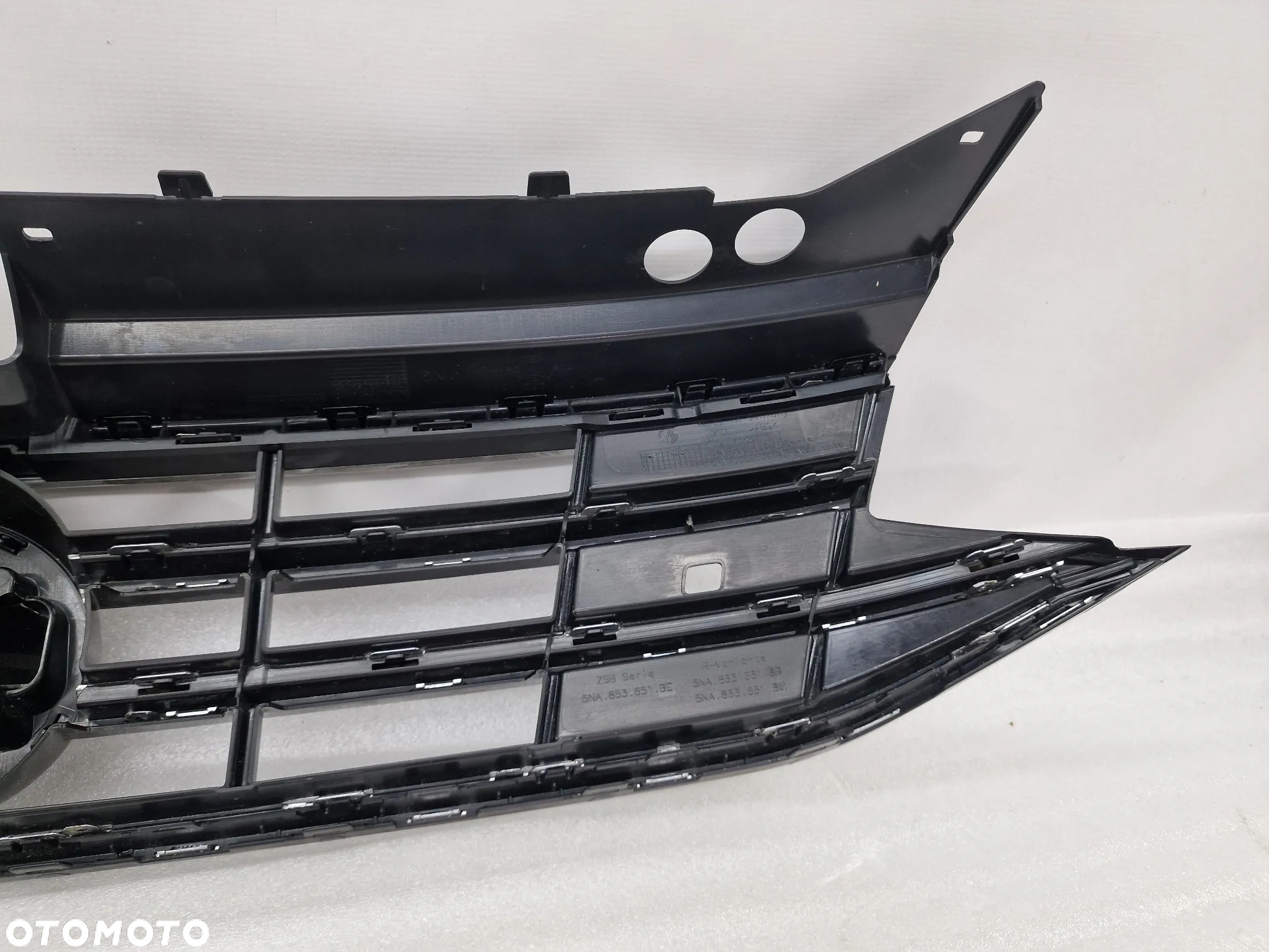 VW TIGUAN II LIFT R-LINE 5NA 20- ŁADNA ATRAPA / GRILL PRZEDNI PRZÓD , NR 5NA853651BE , NR AUKCJI GL511 - 19