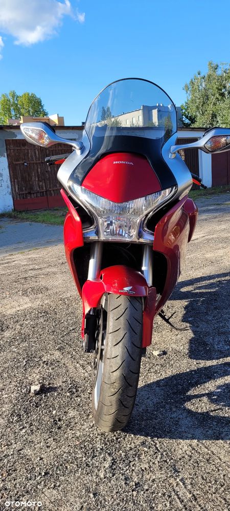 Honda VFR - 10