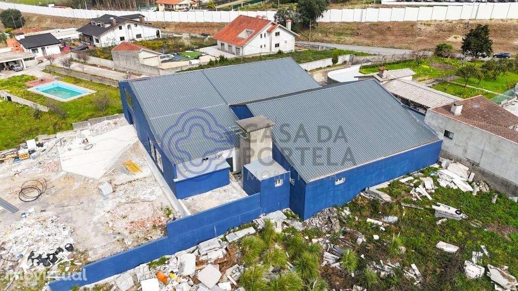 Armazém Industrial | 1060 m2 de Construção | Lote 2.400 m2 | Escapães - Grande imagem: 5/34
