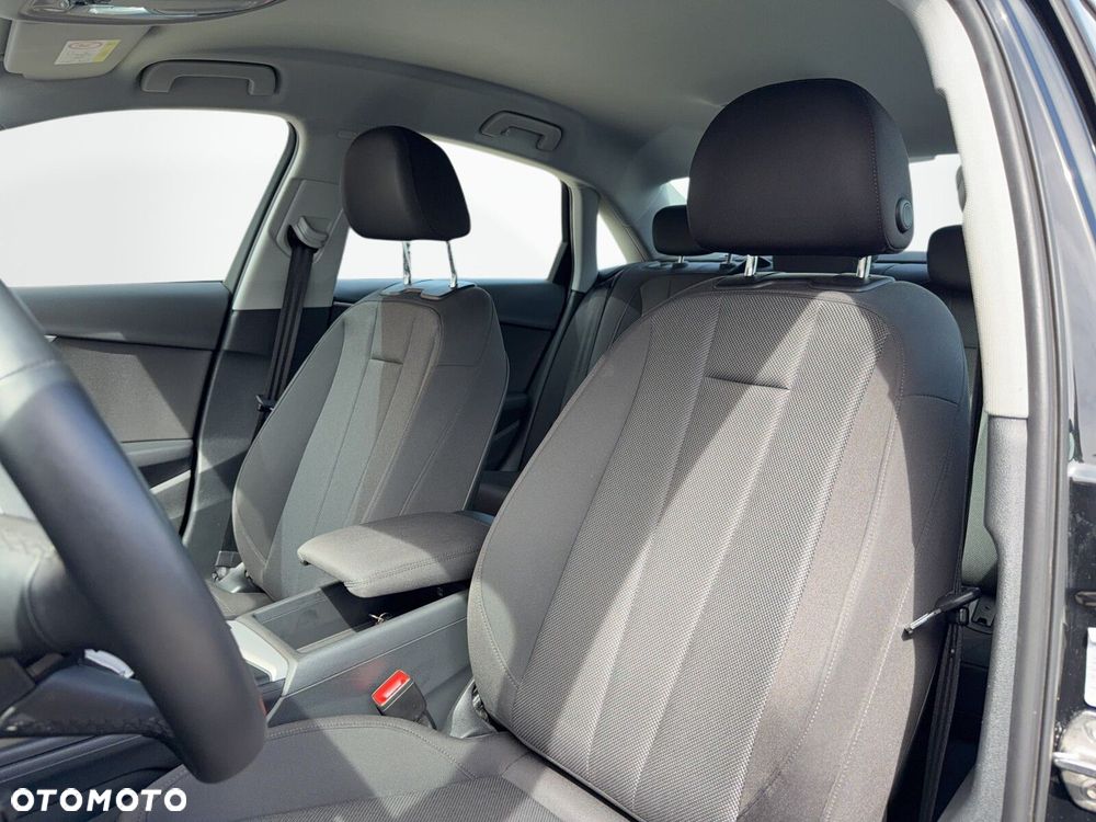 Audi A4 Limousine - 12