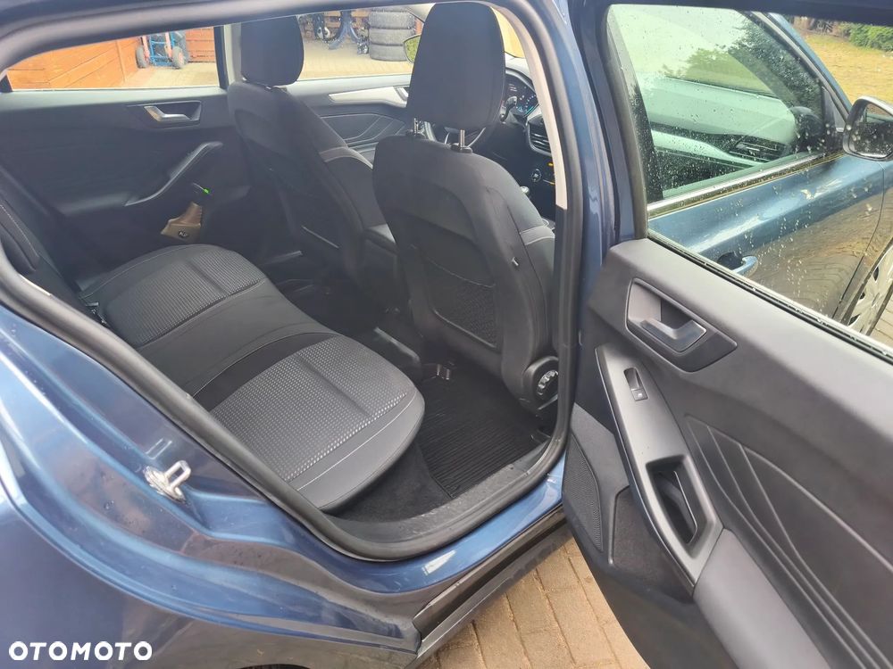 Ford Focus 1.0 EcoBoost Start-Stopp-System TITANIUM STYLE - 33