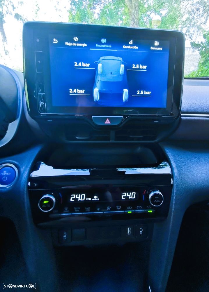 Toyota Yaris Cross 1.5 HDF Luxury - 27