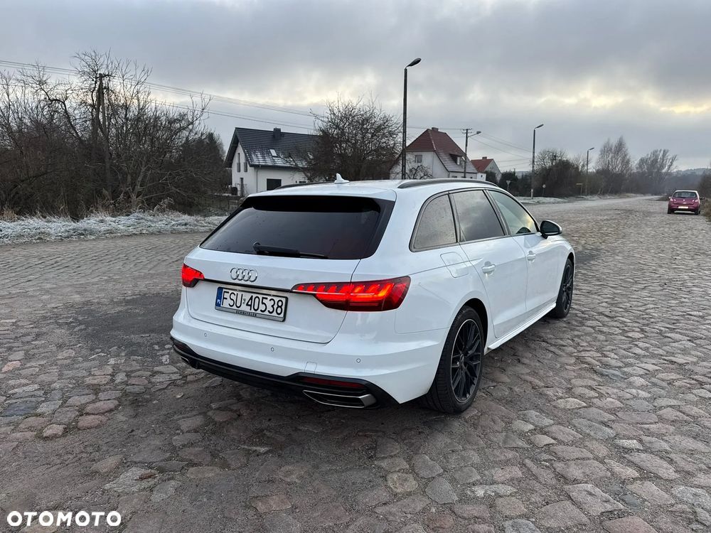 Audi A4 Avant 30 TDI S tronic S line - 4