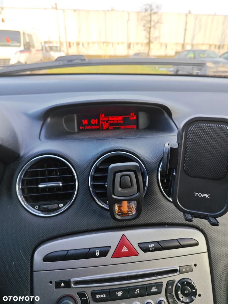 Peugeot 308 1.6 HDi Premium - 16