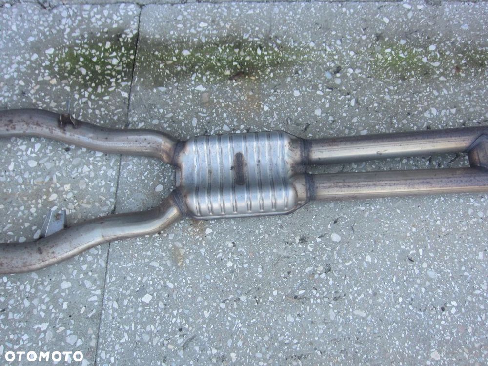 BMW F13 F06 650I F12 TŁUMIK KOMPLETNY WYDECH 7629377 7629137 18307629377 - 9