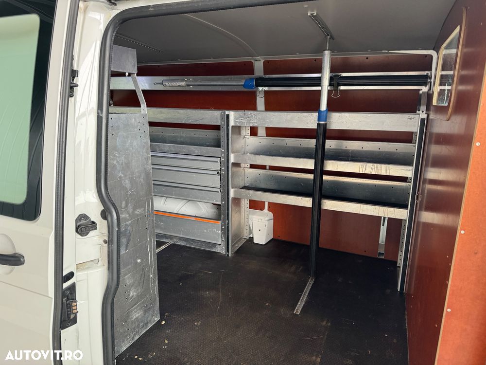 Volkswagen Transporter T6 - 2