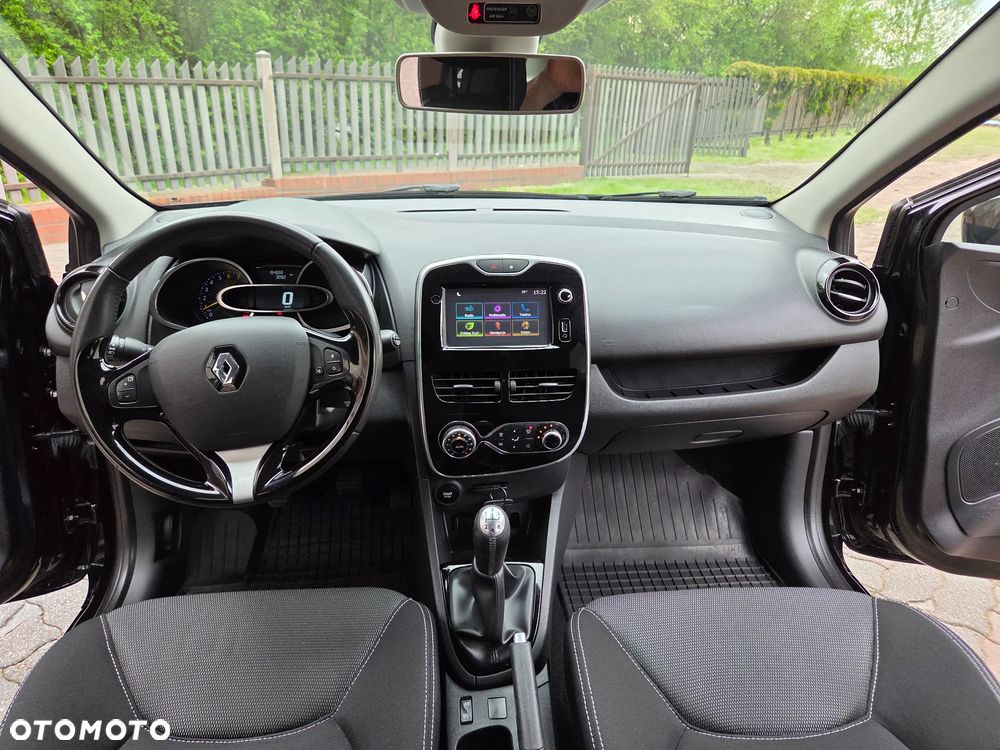 Renault Clio - 21