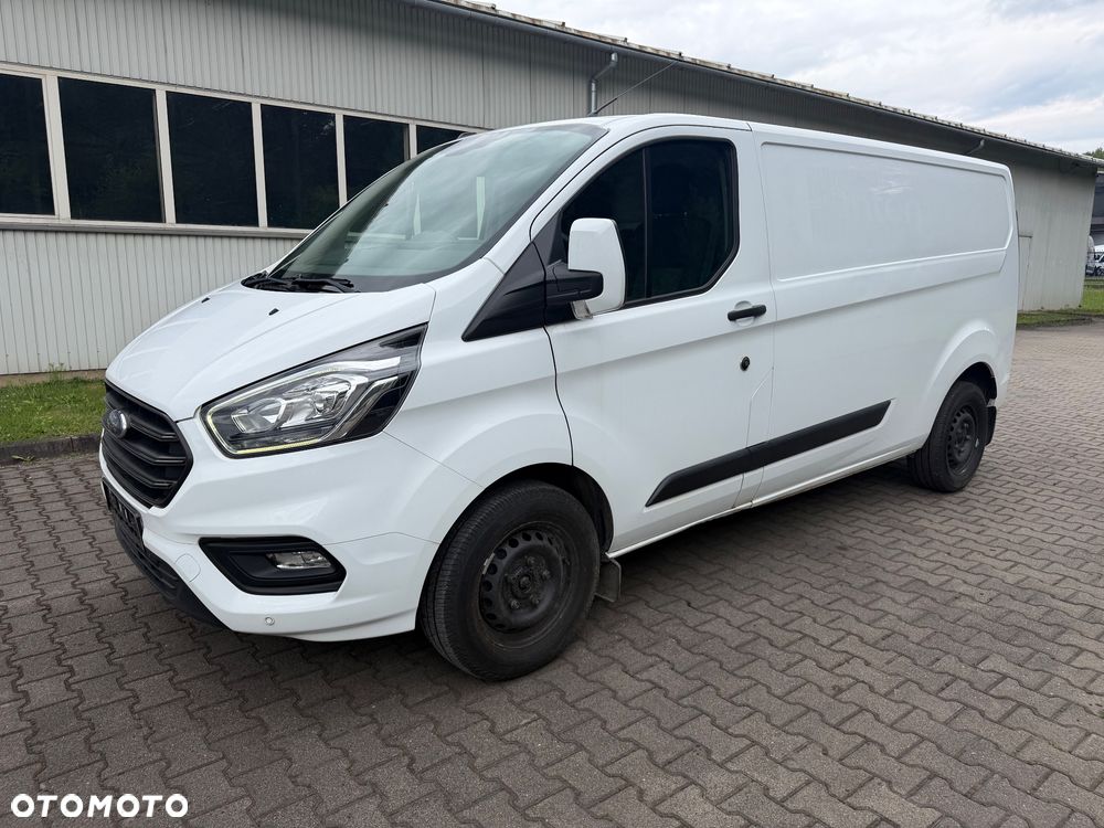 Ford Custom - 11