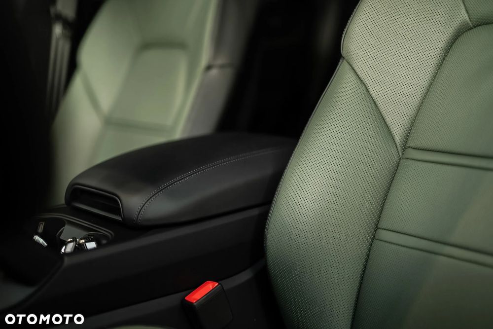 Porsche Cayenne Black Edition - 22