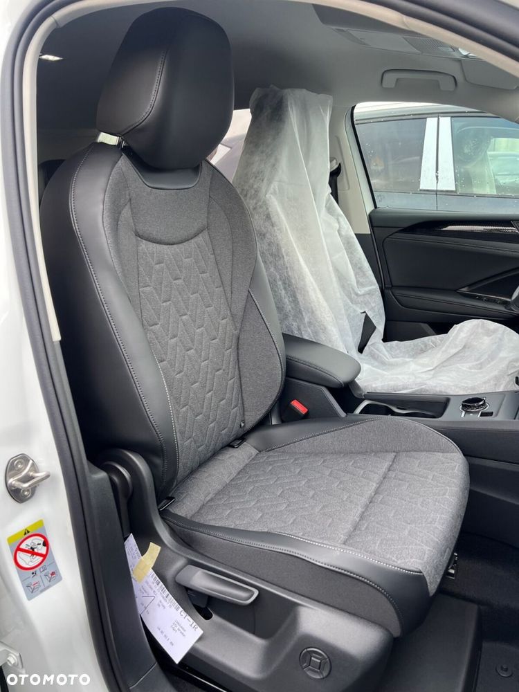 Volkswagen Tiguan - 5