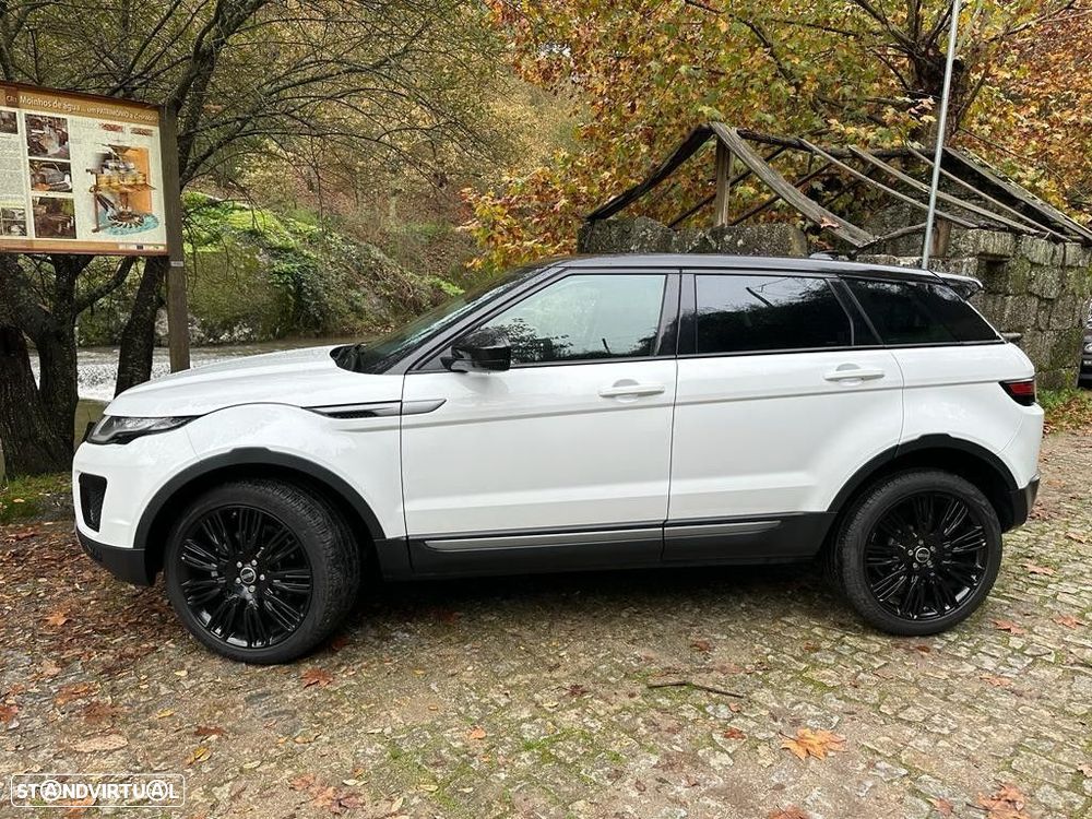 Land Rover Range Rover Evoque 2.0 D150 AWD R-Dynamic Auto - 3
