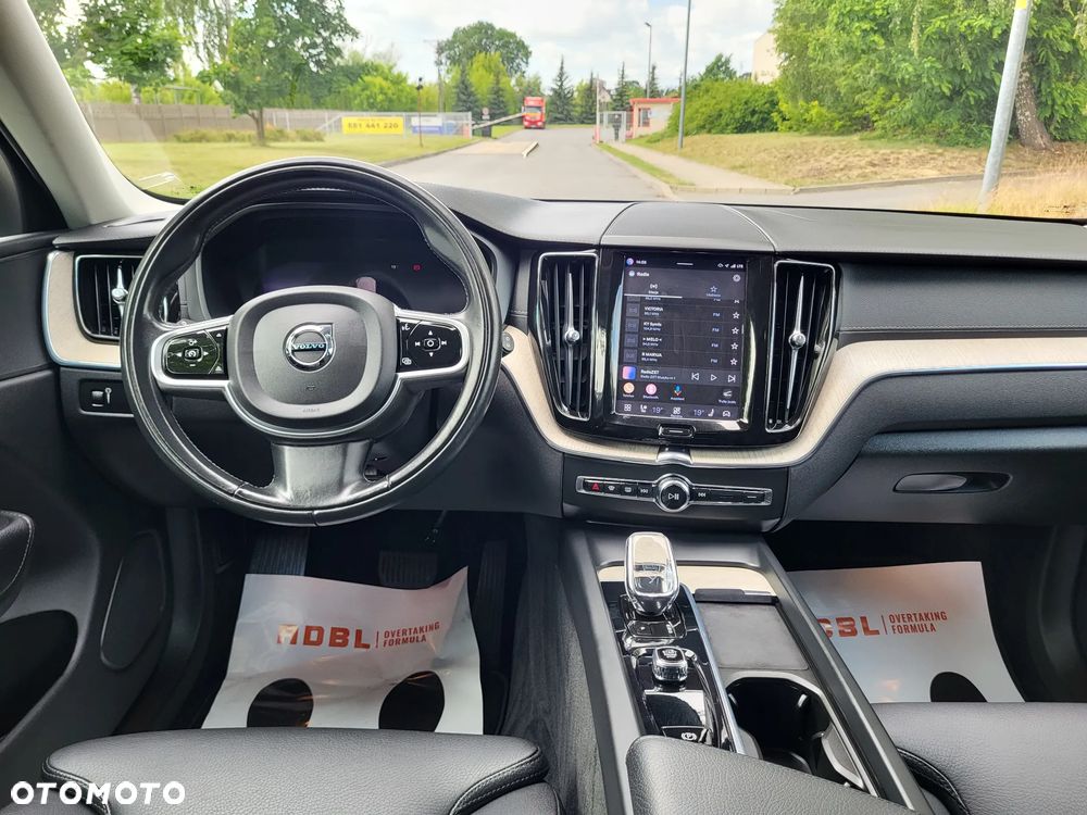 Volvo XC 60 B4 B Geartronic Momentum Pro - 13