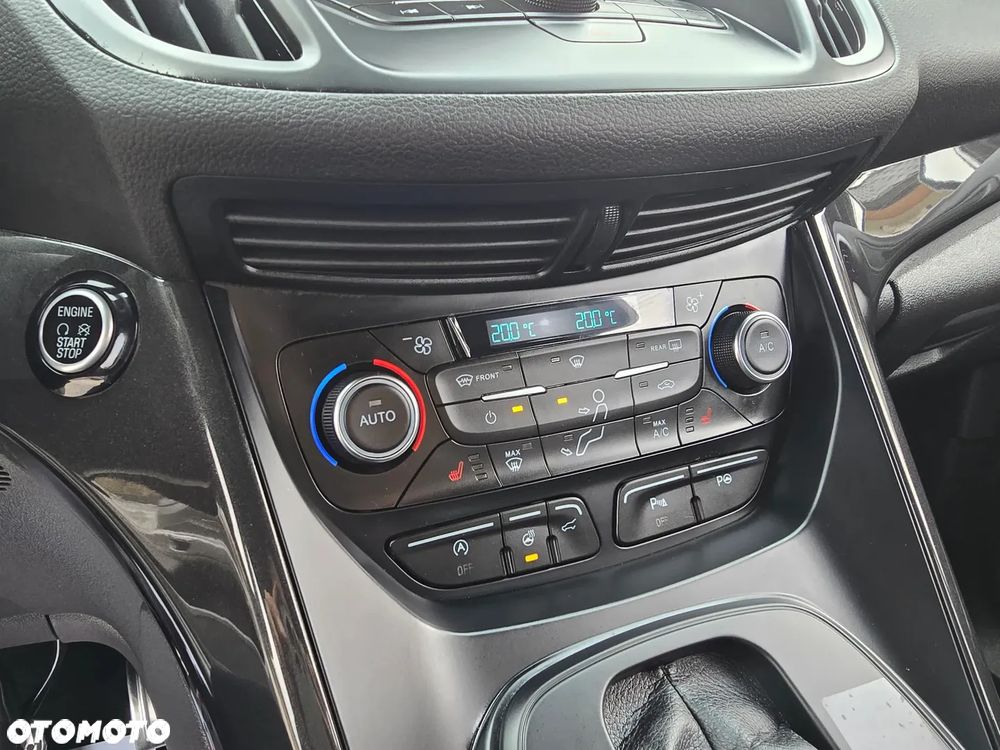 Ford Kuga 2.0 TDCi 4x4 ST-Line - 31