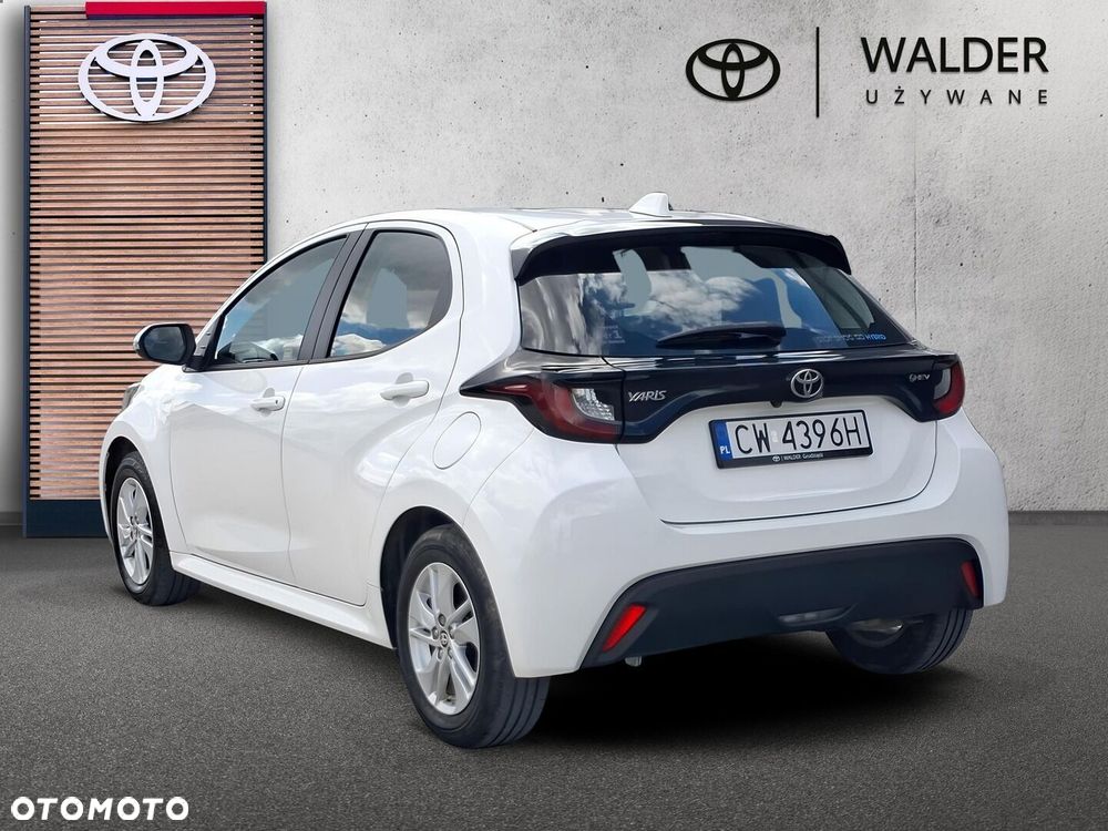 Toyota Yaris - 4