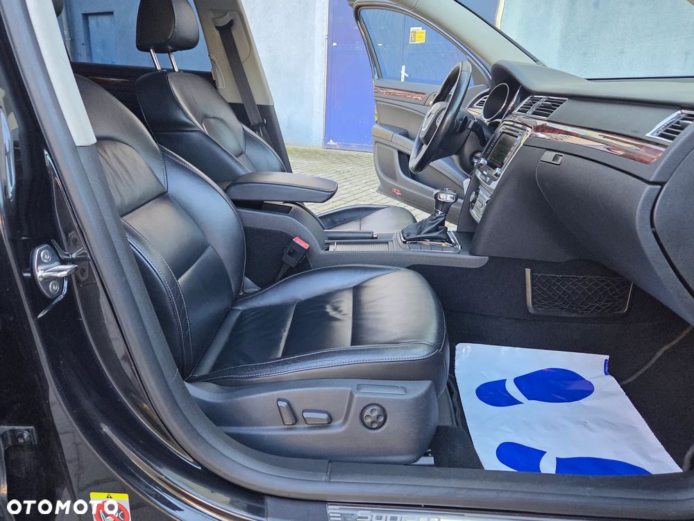 Skoda Superb Combi 2.0 TDI DSG Exclusive - 28