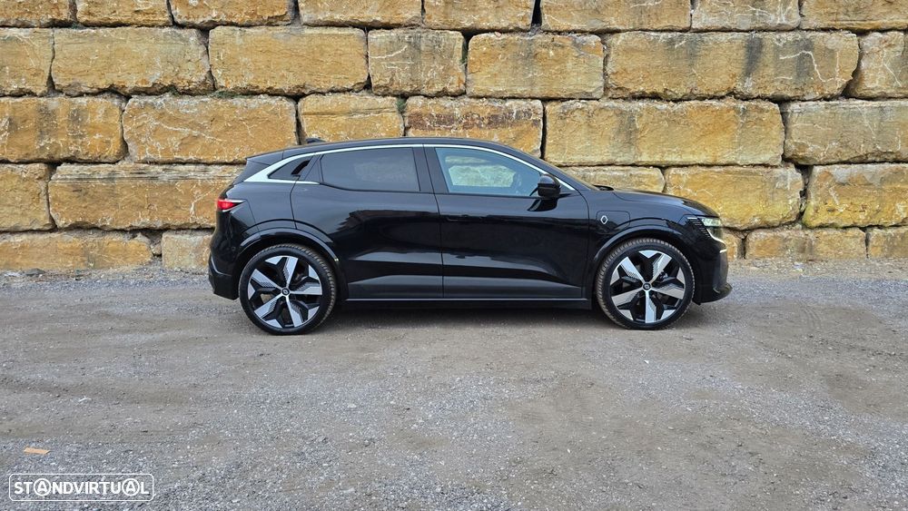 Renault Mégane E-Tech - 4