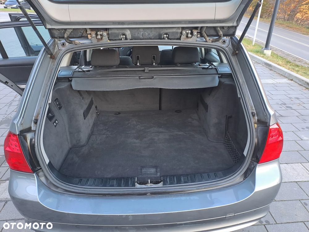 BMW Seria 3 320d - 13