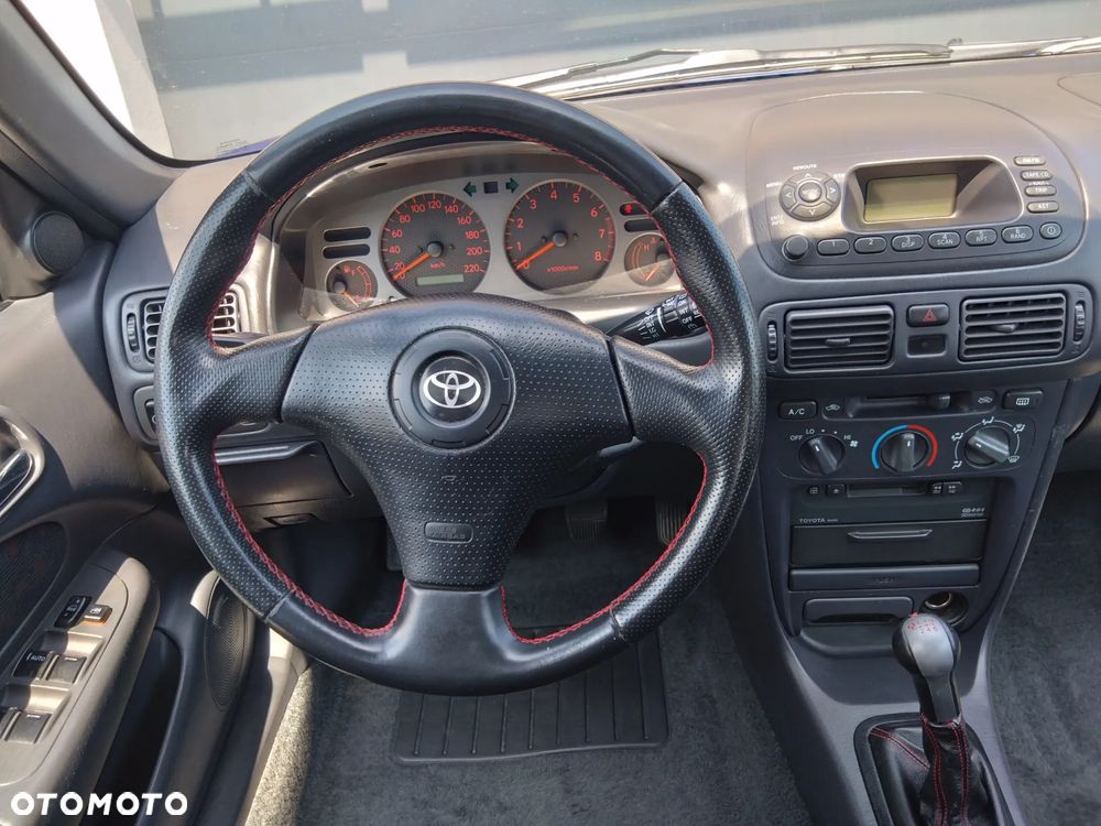 Toyota Corolla - 6