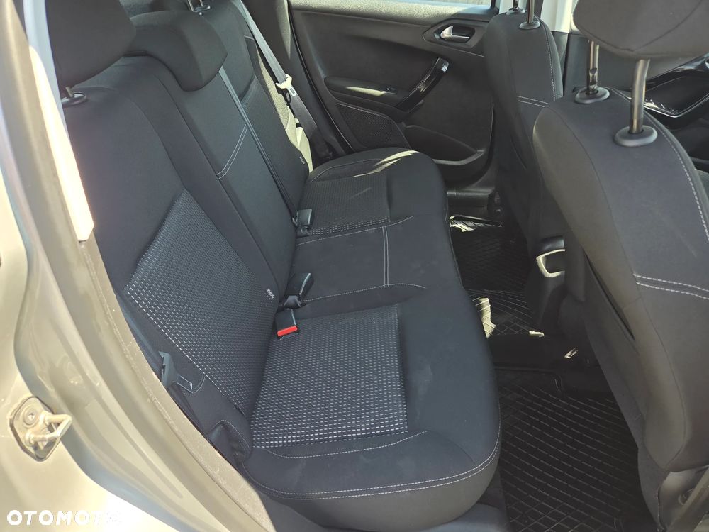 Peugeot 208 PureTech 110 Stop & Start Active - 18