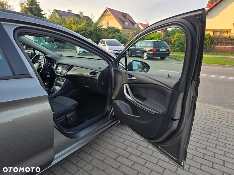 Opel Astra - 36