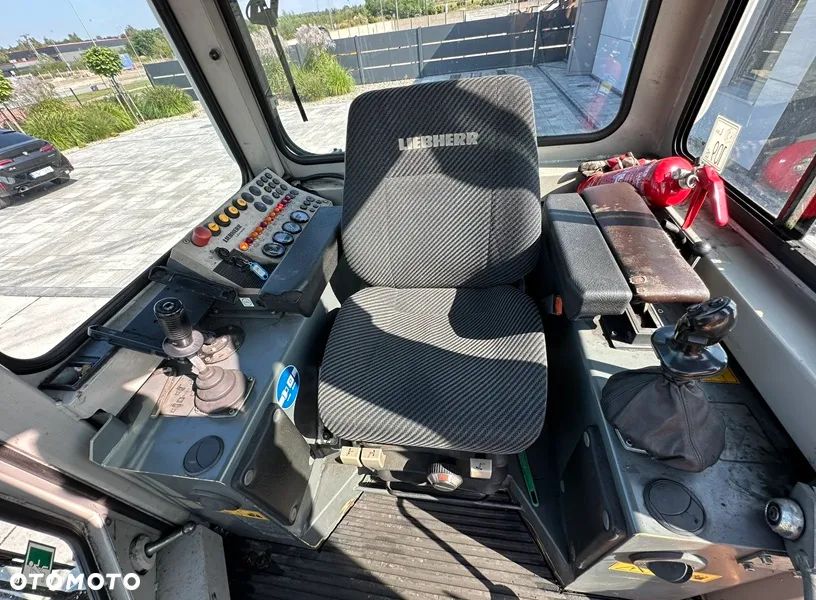 Liebherr PR722BM - 30