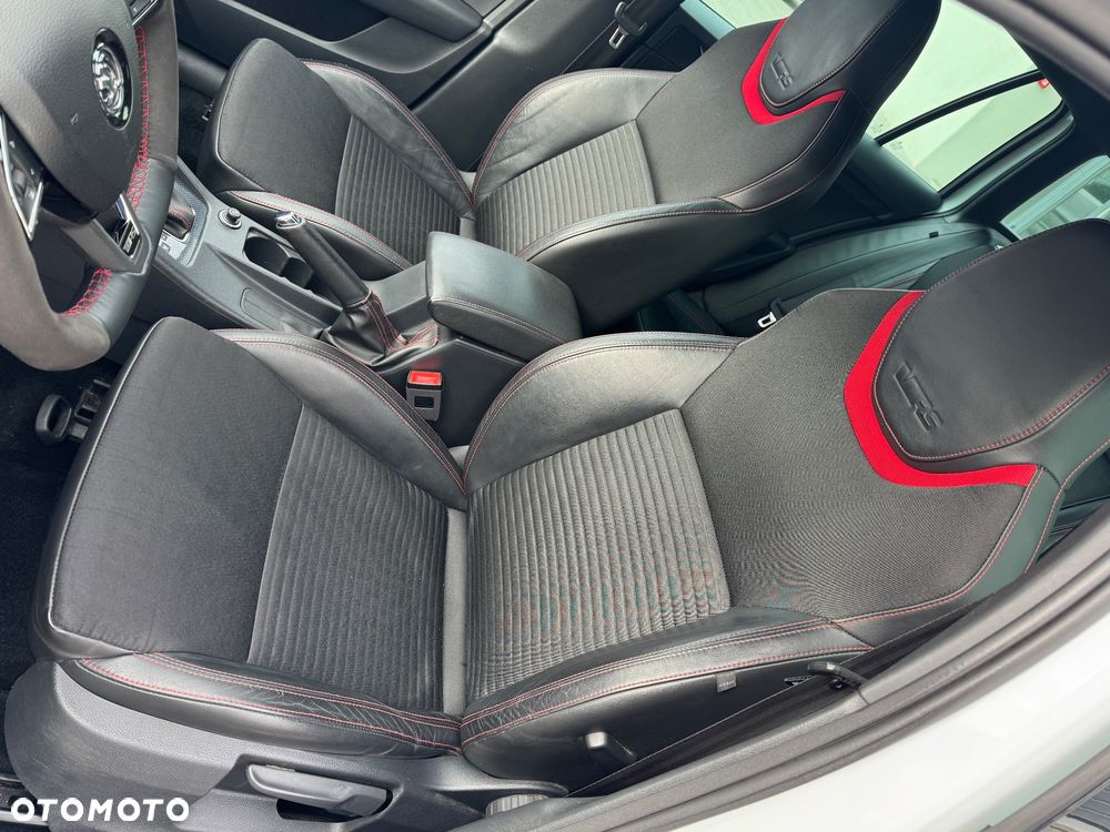 Skoda Octavia 2.0 TDI SCR RS DSG - 36