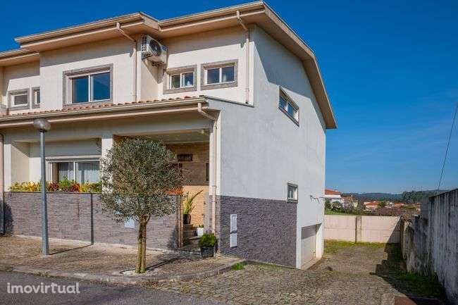 Moradia T3 à venda em Vila Nova de Famalicão - Ribeirão - Grande imagem: 2/26