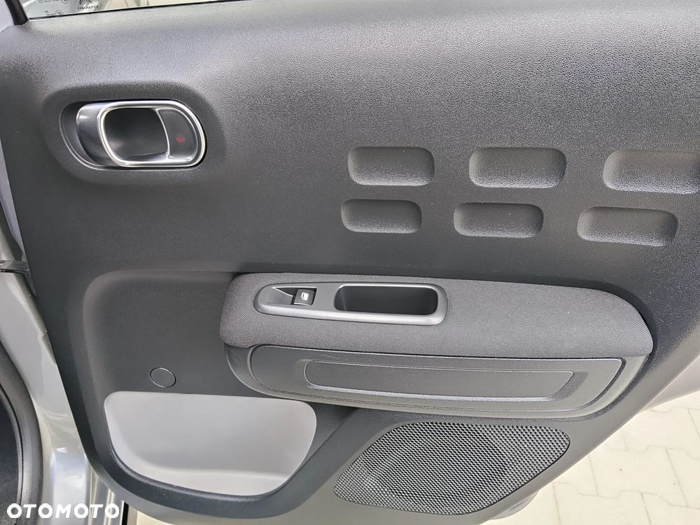 Citroën C3 1.2 PureTech Shine - 20