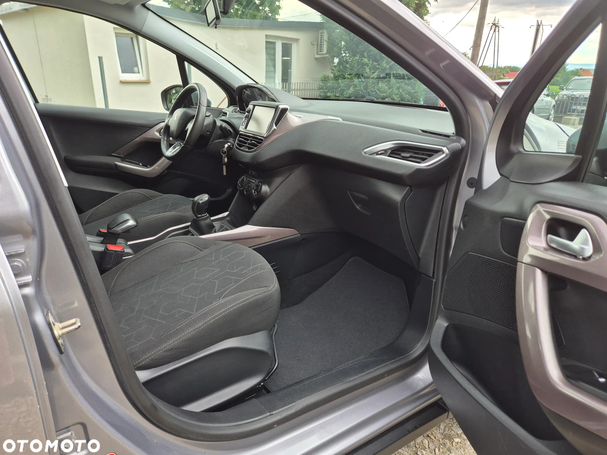 Peugeot 2008 - 13