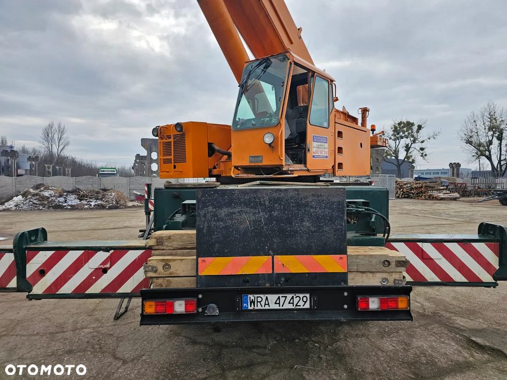 Liebherr LTM 1090 - 13