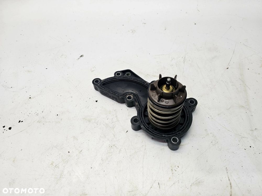 OBUDOWA TERMOSTATU AUDI S4 S5 A6 C7 3.0 TFSI CRE 06E121111AT - 3