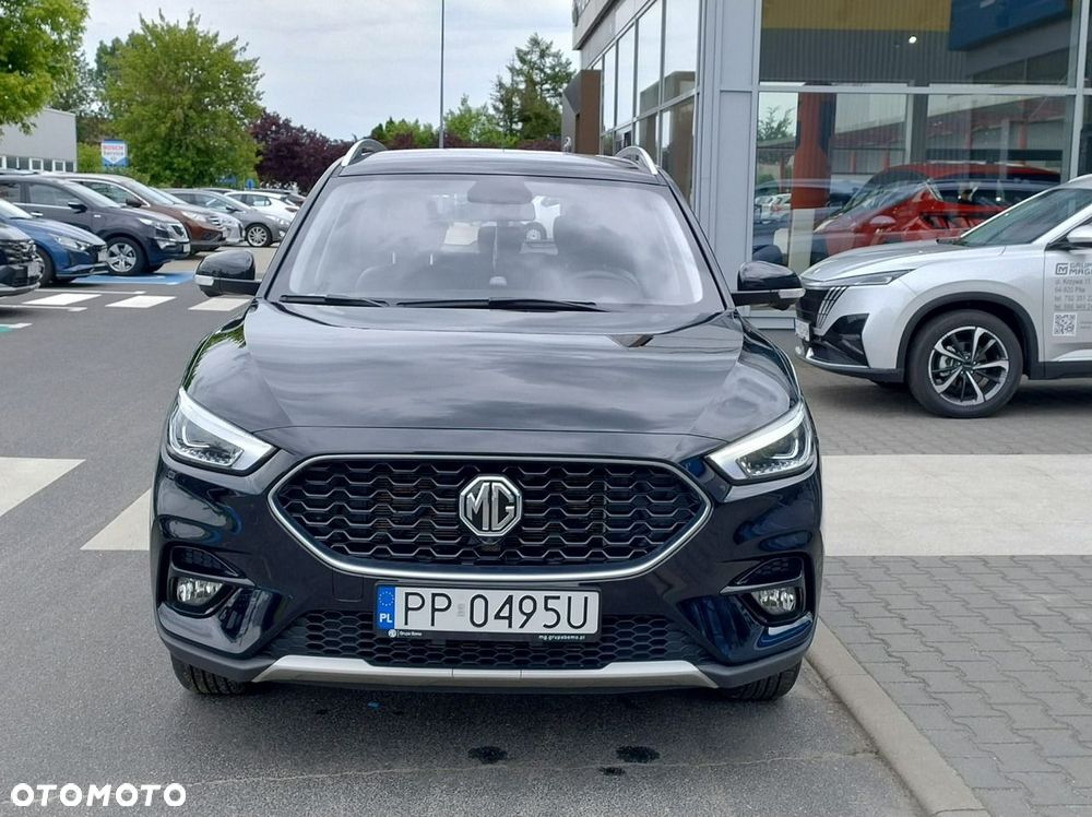 MG ZS - 8