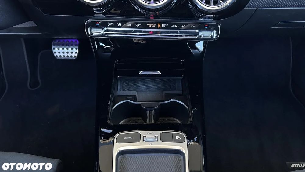 Mercedes-Benz CLA 200 AMG Line 7G-DCT - 10