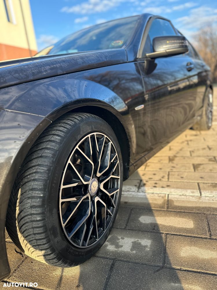 Mercedes-Benz C 250 CDI DPF 4Matic 7G-TRONIC BlueEFFICIENCY - 9
