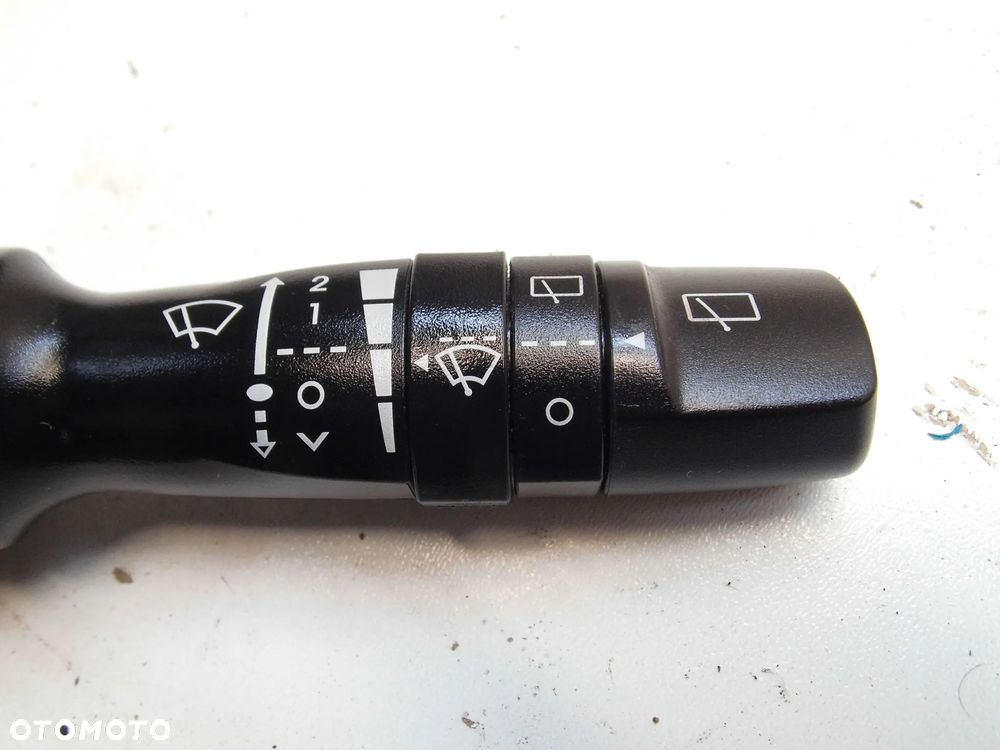 PRZEŁĄCZNIK ZESPOLONY WYCIERACZEK KIERUNOWSKAZÓW HYUNDAI I40 - 4