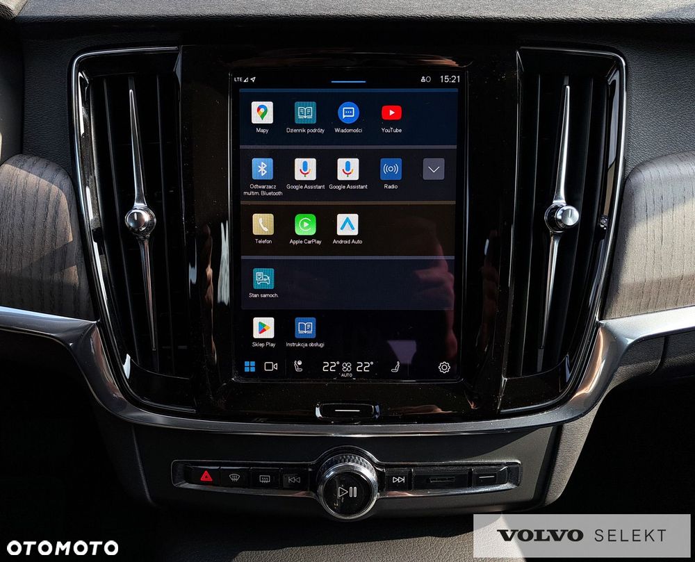 Volvo V90 Cross Country - 21