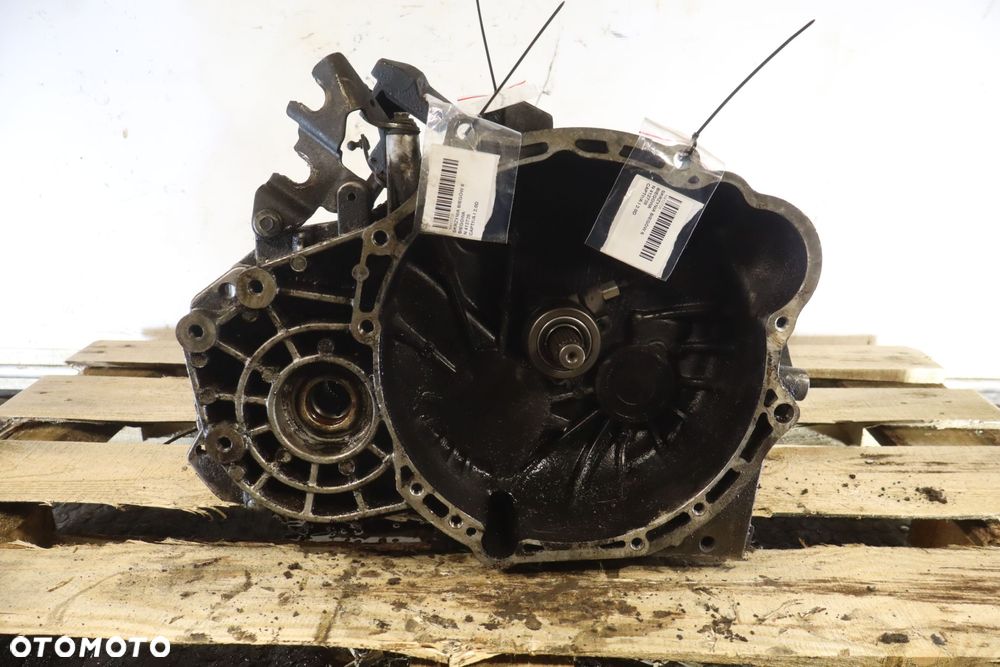 SKRZYNIA BIEGÓW 6 BIEGOWA CHEVROLET CAPTIVA I 2.0D 96420073 - 1