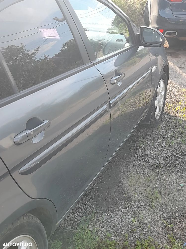 Hyundai Accent MC 1.6 DOHC GLS FULL - 11