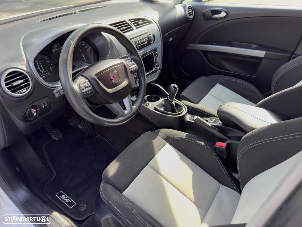 SEAT Leon 2.0 TDI FR DPF - 6
