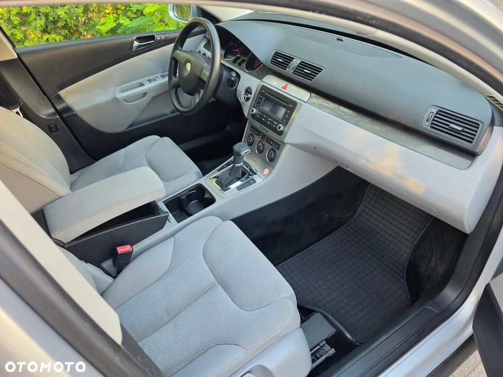 Volkswagen Passat 2.0 FSI Comfortline Tiptr - 4