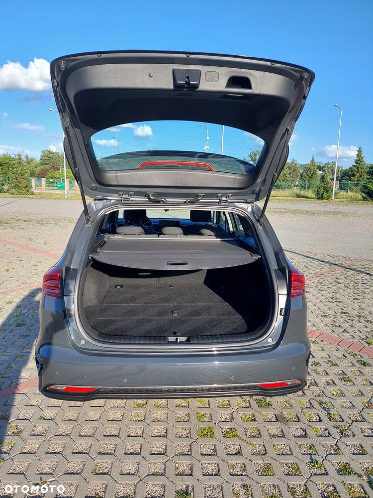 Kia Ceed 1.6 CRDi mHEV M - 21
