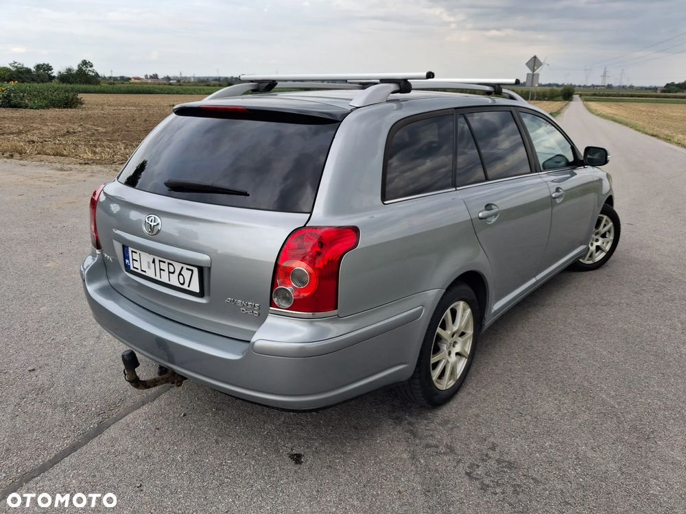 Toyota Avensis 2.0 D-4D Sol - 14