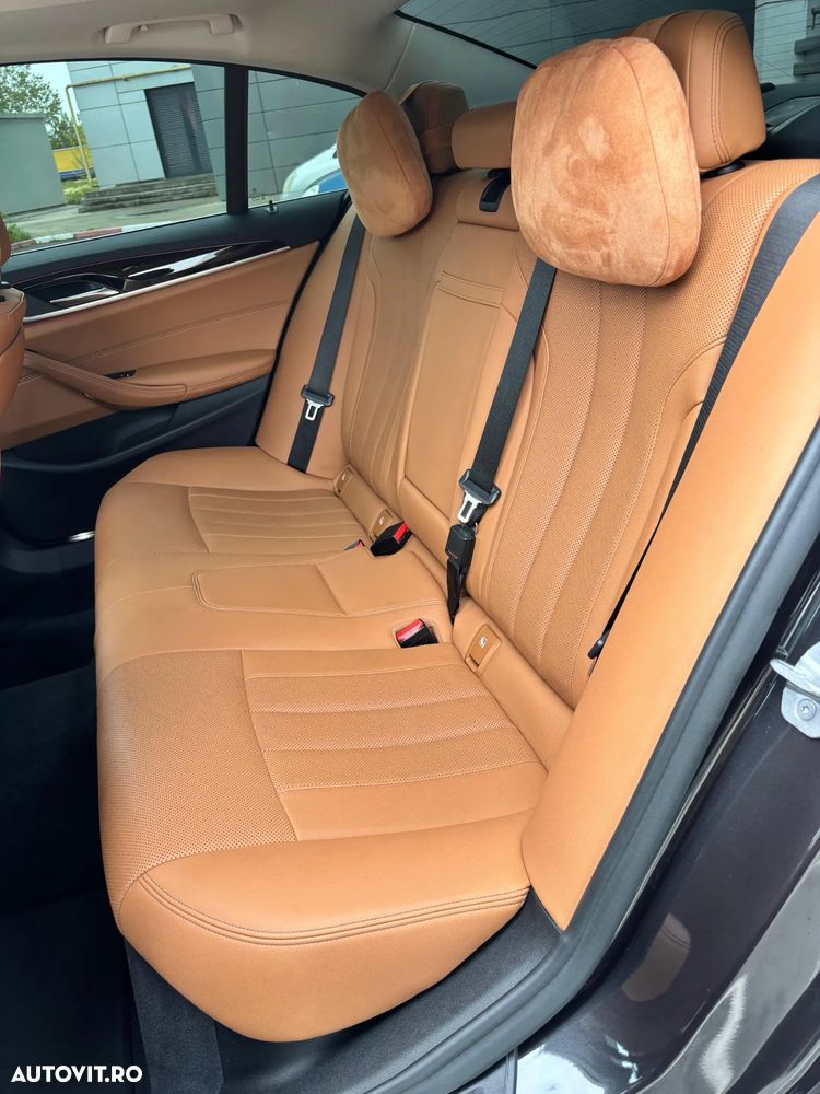 BMW Seria 5 520d Aut. Luxury Line - 15