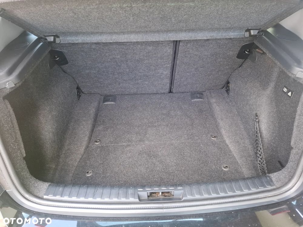 BMW Seria 1 118i - 23