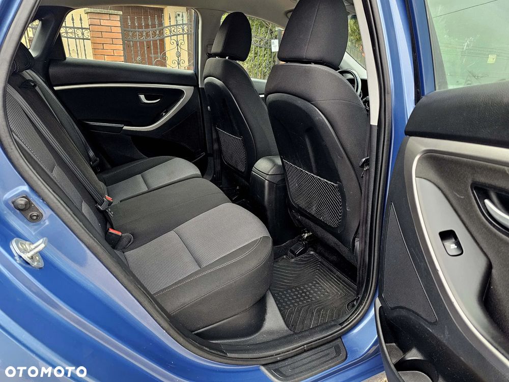 Hyundai i30 1.6 CRDi Premium - 21