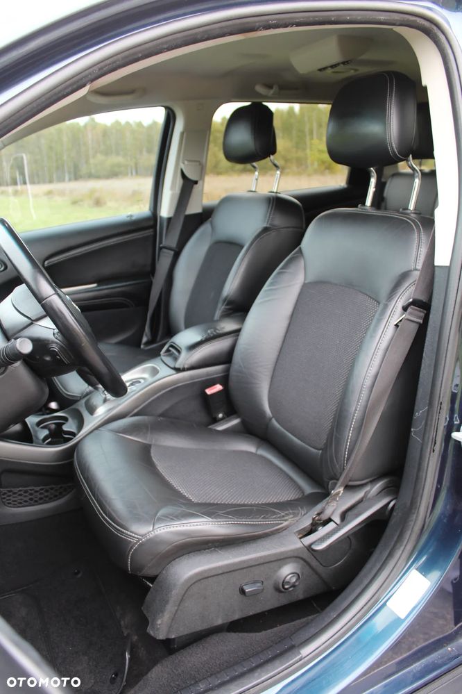 Dodge Journey - 11