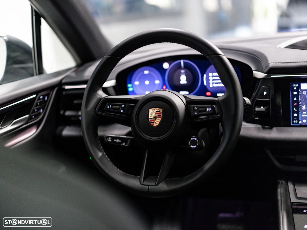 Porsche Macan Standard - 41